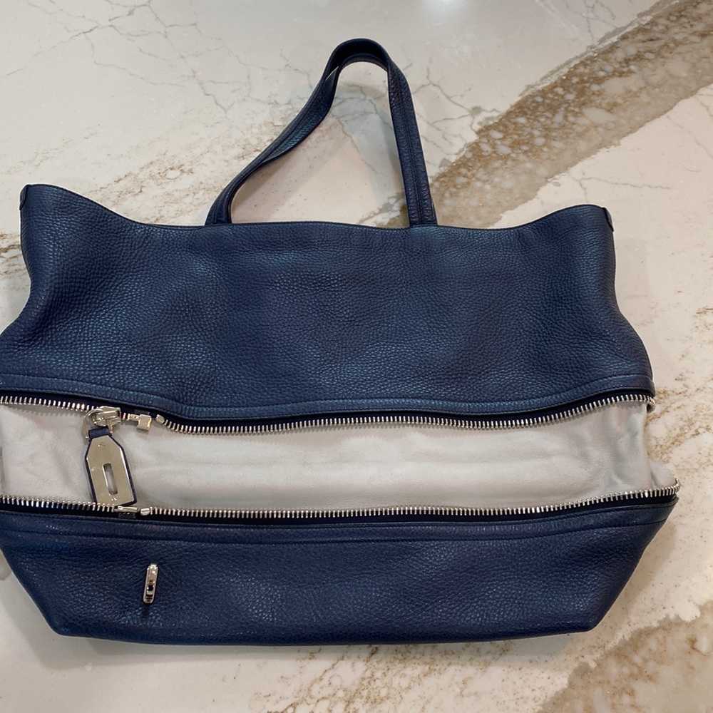 Salvatore Ferragamo expandable pebble leather tote bag